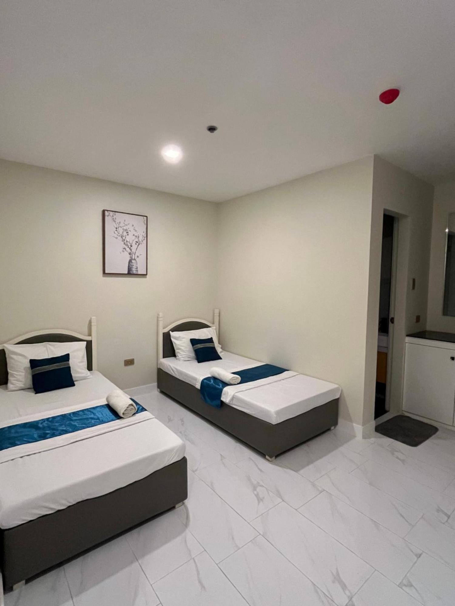 717 Residences 일로일로 외부 사진